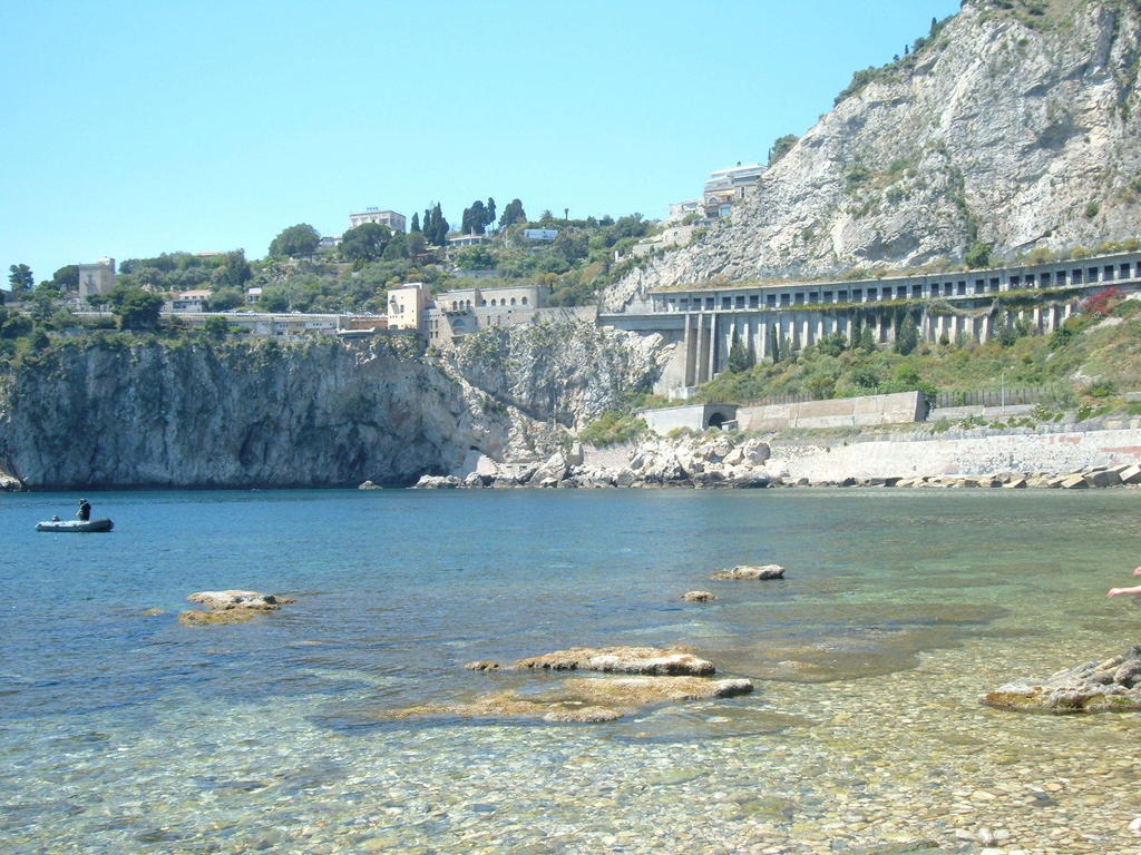 Bed & Breakfast Taormina Bay Lucia's House Nizza di Sicilia